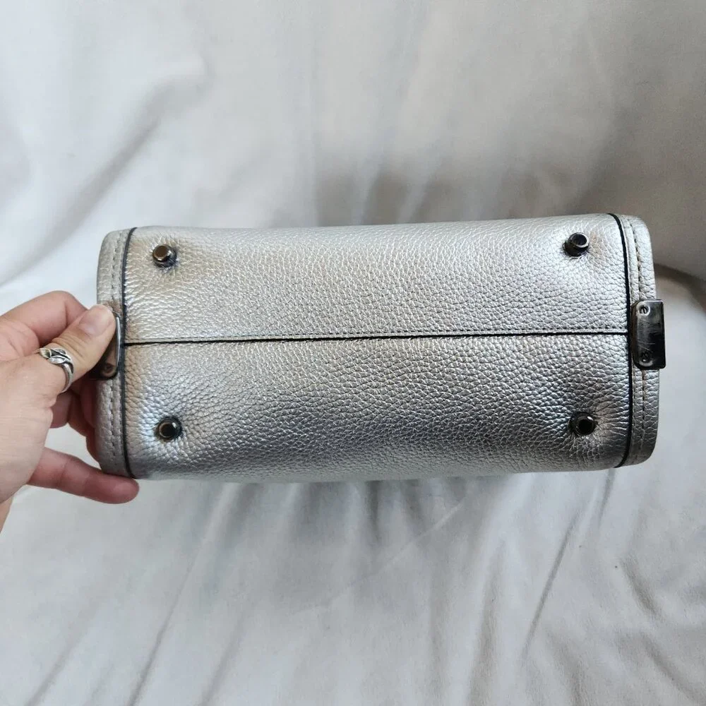 Coach Swagger 27 Pebble Leather Style w/o Strap in Silver - Style 34816 - Picture 5 of 16